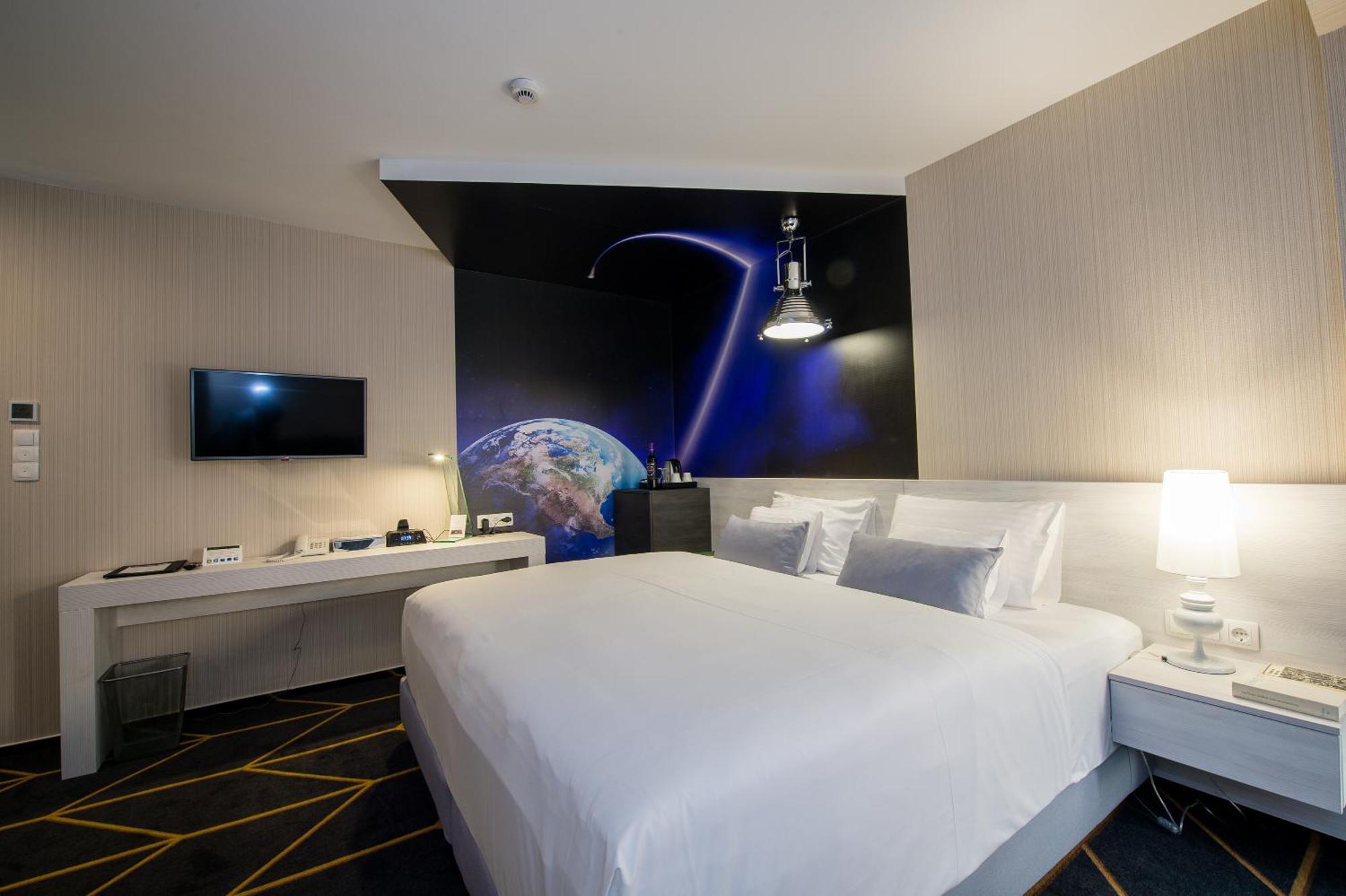 Hotel Science